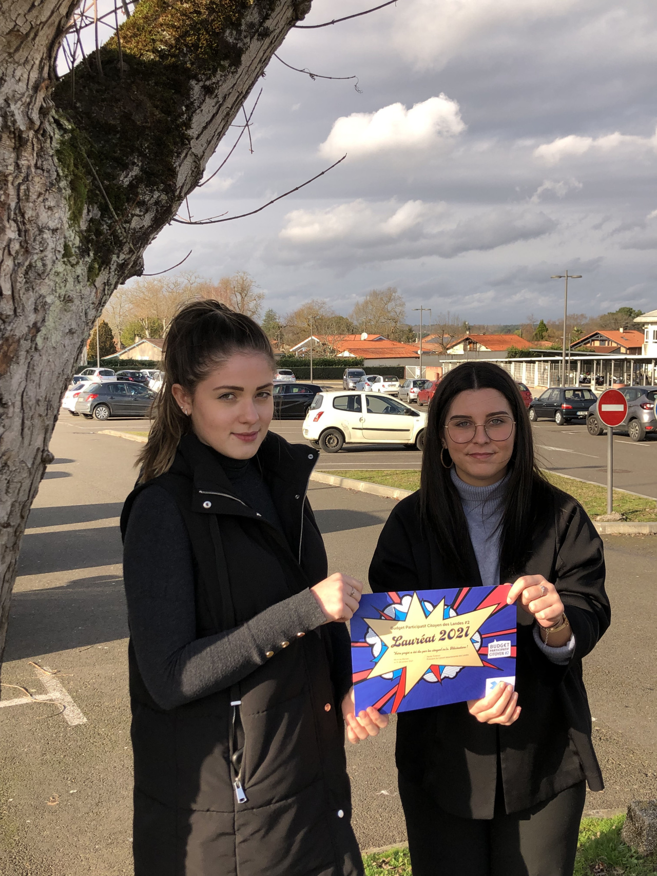 N°16468 Végétaliser le parking en face du lycée Despiau ©Marie Taton droit.jpg