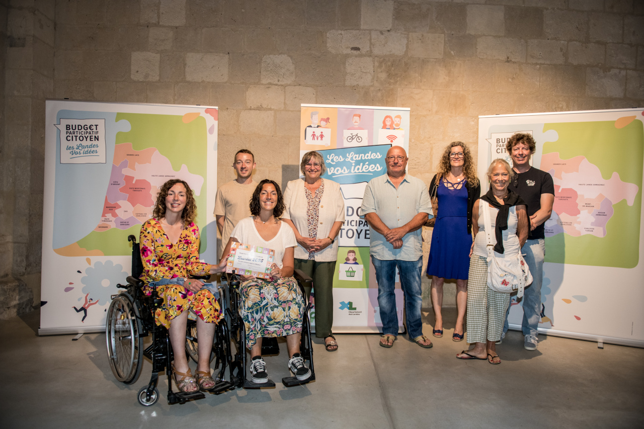 Image d'illustration pour : Les lauréats du canton, fiers de leur diplôme !